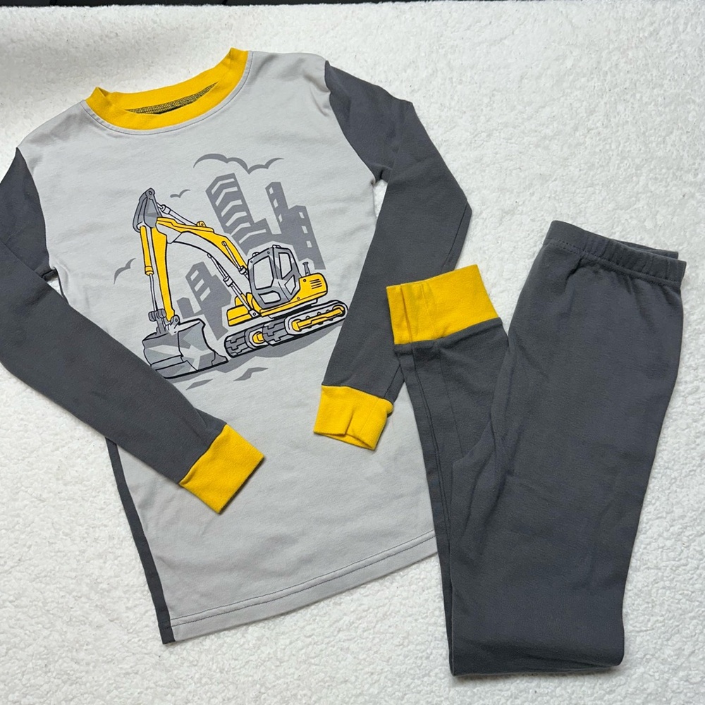 NWOT Kirkland PJ 2 Piece Set Kids Size 10